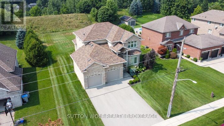 Property Photo:  544 Juliana Drive  ON N0L 1W0 
