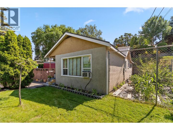 1693 Valleyview Drive  Kamloops BC V2C 4B6 photo