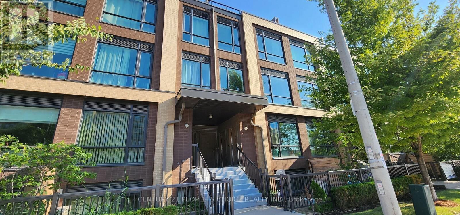 Property Photo:  639 Lawrence Avenue West 207  ON M6A 1A9 