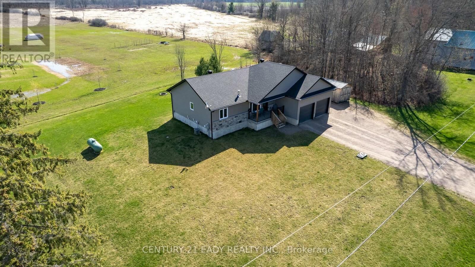 Property Photo:  432 Early Road  ON K7V 3Z4 