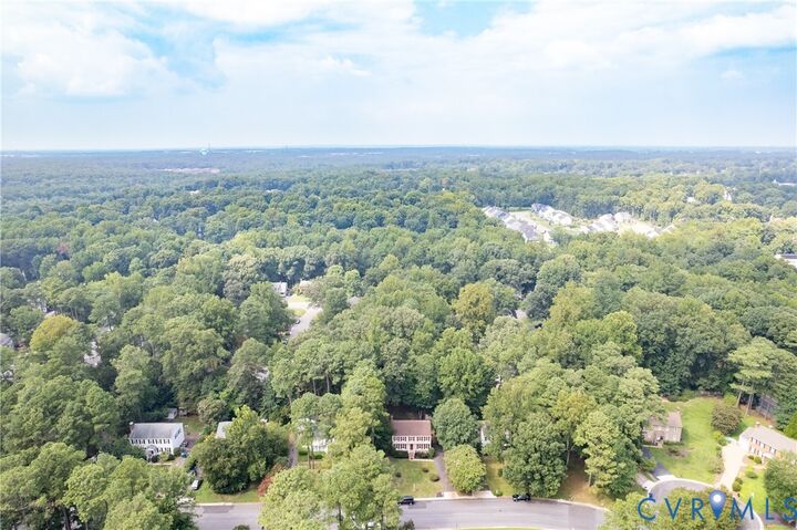 Property Photo:  9510 Chatterleigh Drive  VA 23238 