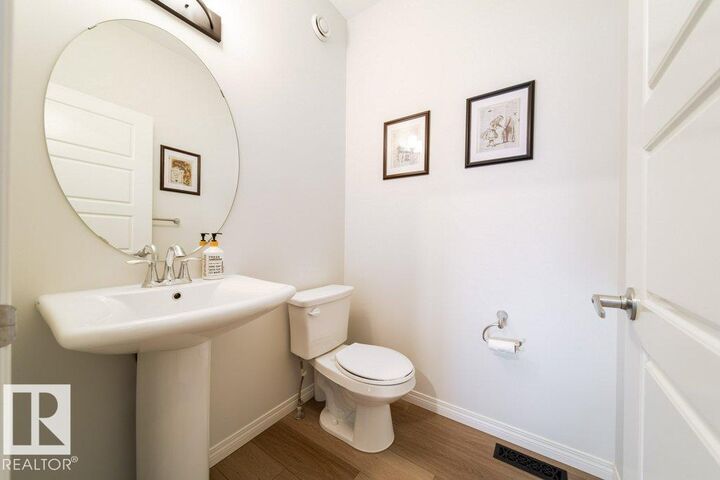 Photo de la propriété: 6417 66 Street AB T4X 2P6