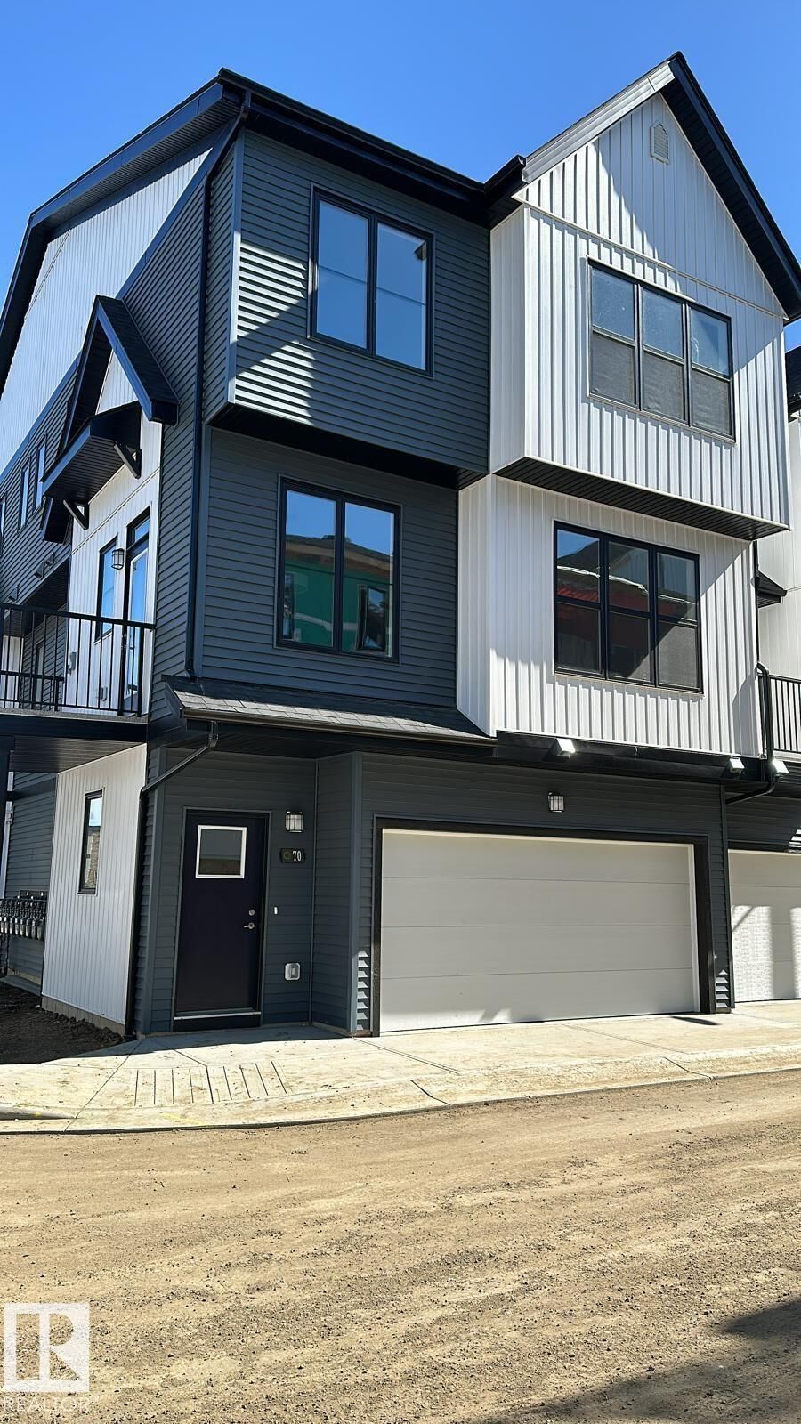 Photo de la propriété:  6905 25 Avenue SW 70  AB T6X 3B7 