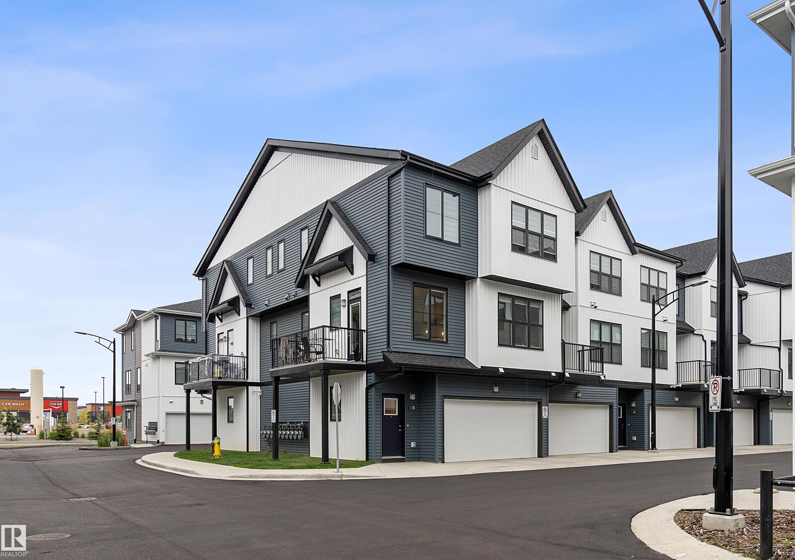 Photo de la propriété:  6905 25 Avenue SW 70  AB T6X 3B7 