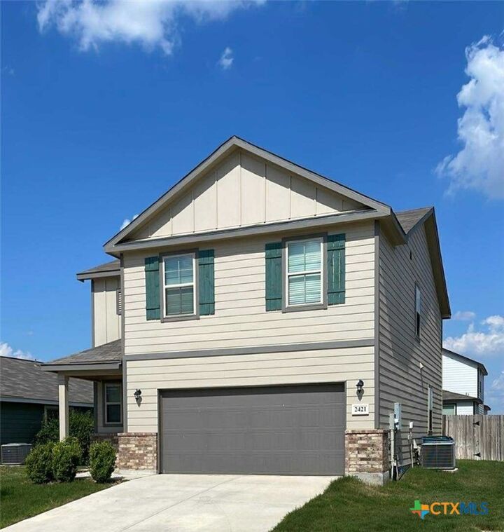 2421 Ayers Drive  Seguin TX 78155 photo
