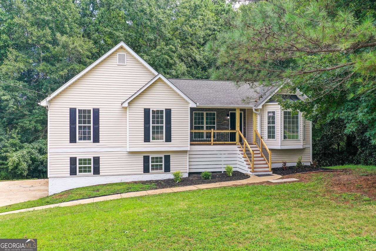 Property Photo: 134 Summer Lake Drive GA 30157