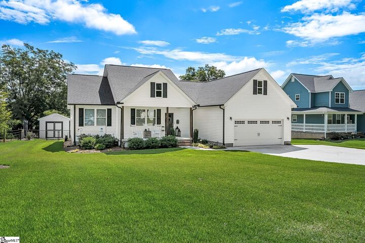 Property Photo: 1713 Gerrard Road SC 29625