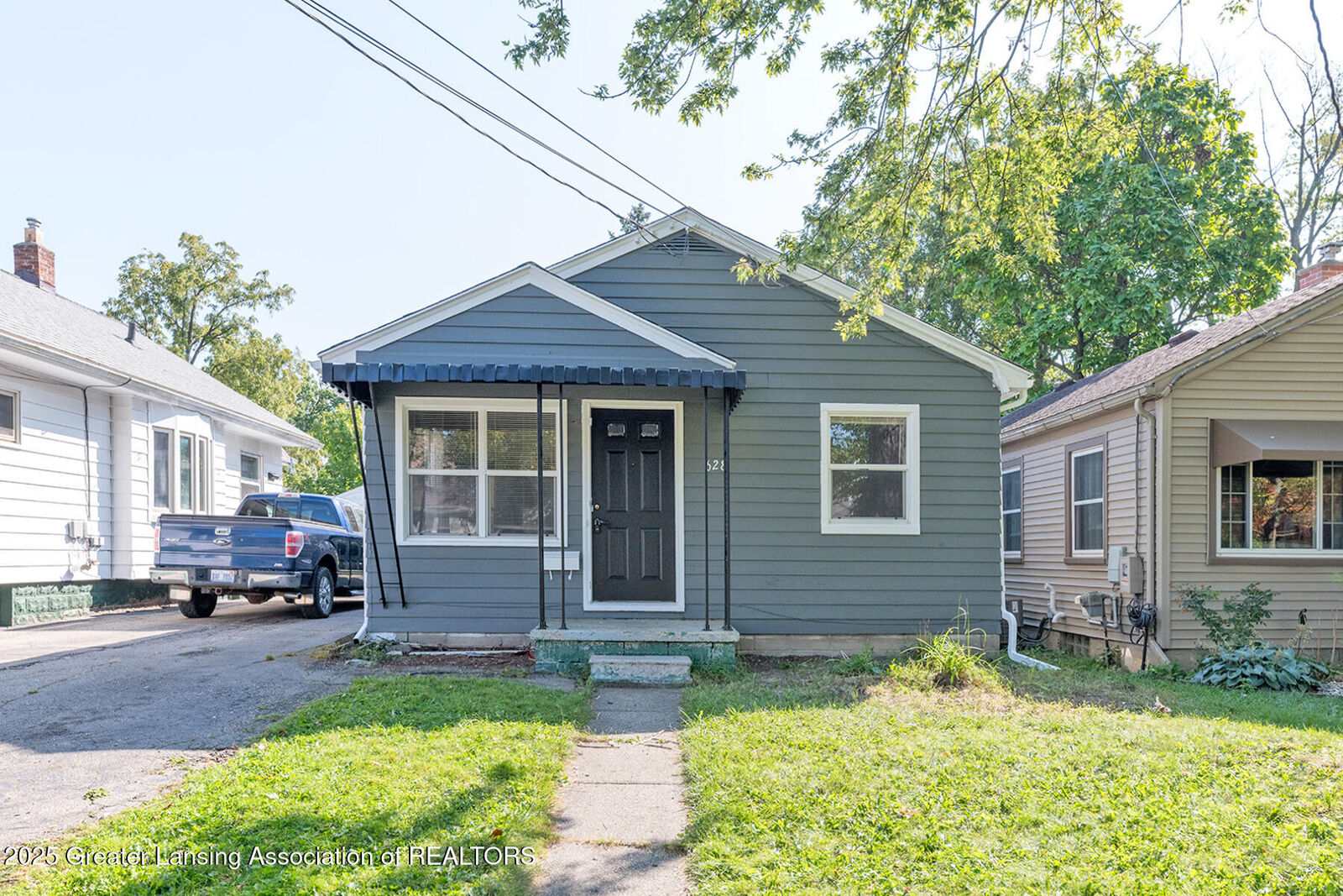 Property Photo:  628 N Magnolia Avenue  MI 48912 