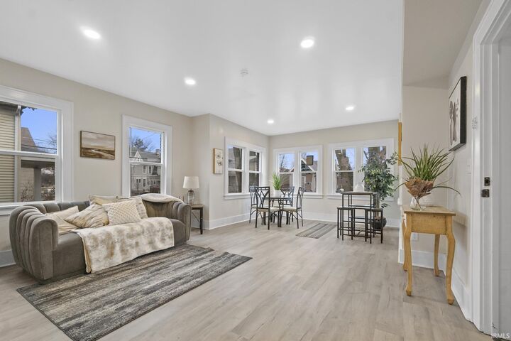 Property Photo: 1215 Lake Avenue IN 46805-4365
