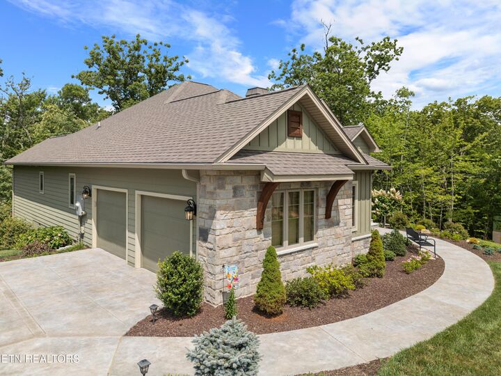 Property Photo: 143 Chestnut Ridge Lane TN 38558