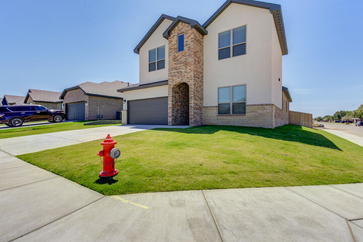 Property Photo:  601 E 13th Street  TX 79382 