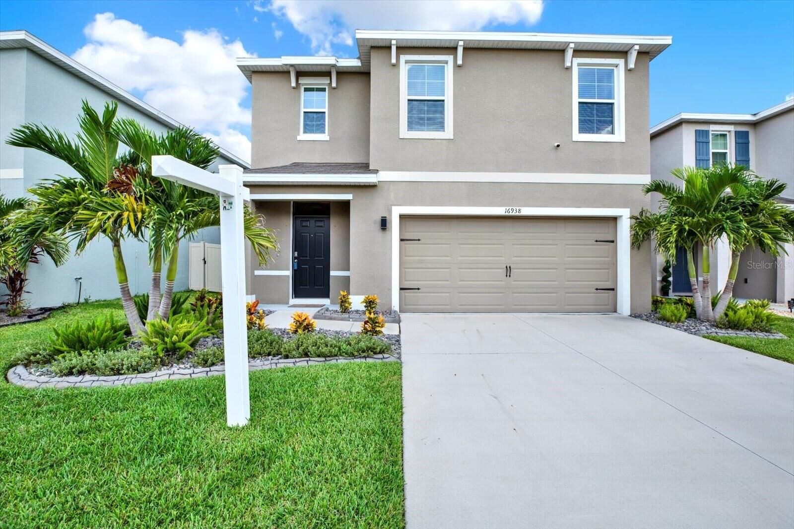 Property Photo: 16938 Trite Bend Street FL 33598