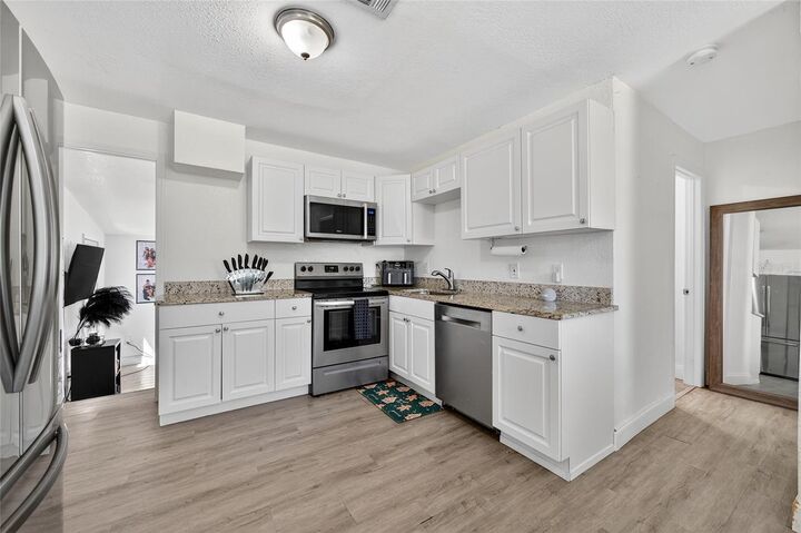 Property Photo: 1318 San Jose Boulevard FL 32117
