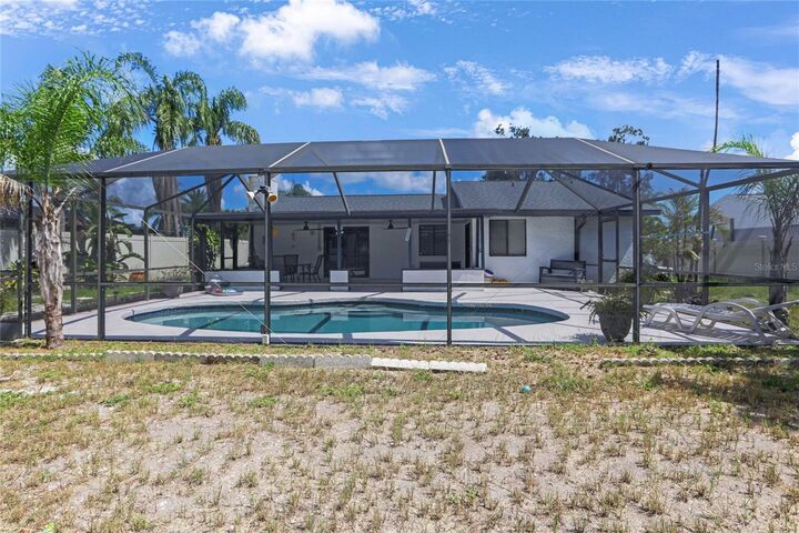 Property Photo:  6713 35th Avenue W  FL 34209 