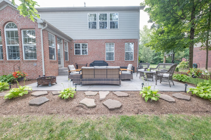 Property Photo: 6847 Woodhaven Place IN 46077