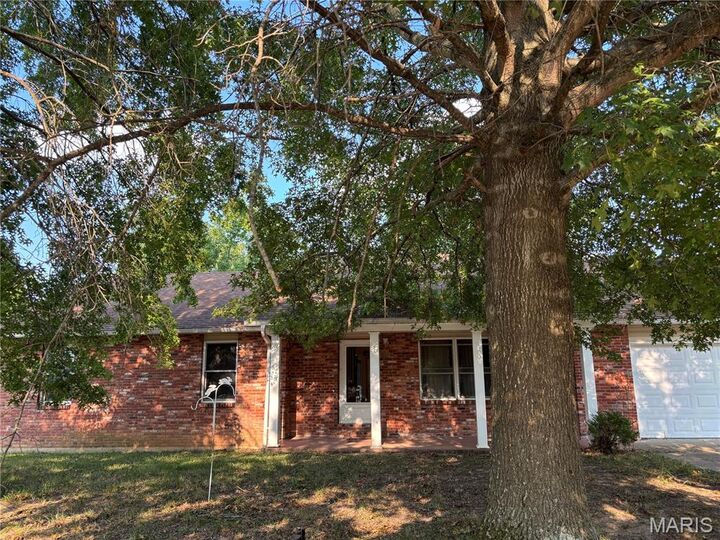 1006 Dearmore Court  Cape Girardeau MO 63701 photo