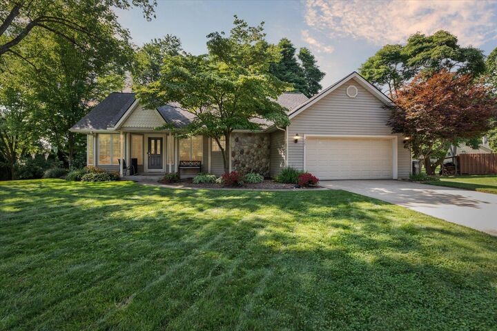 227 Phoenix Court  Plainwell MI 49080 photo