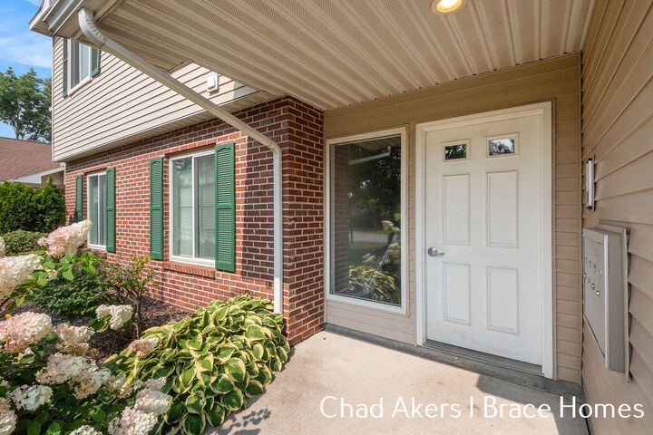 Property Photo:  3100 Windcrest Court NE  MI 49525 