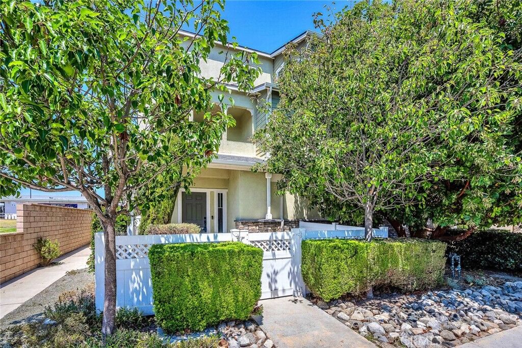 Property Photo:  3515 Maricopa 7  CA 90503 