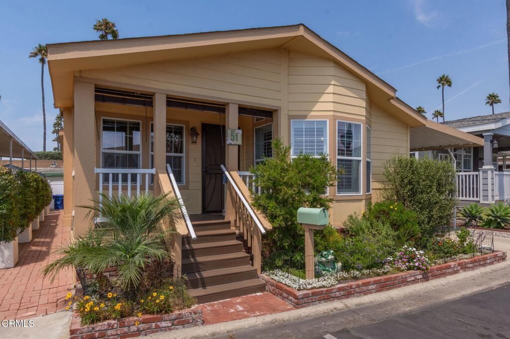 Property Photo:  1215 Anchors Way Drive 51  CA 93001 