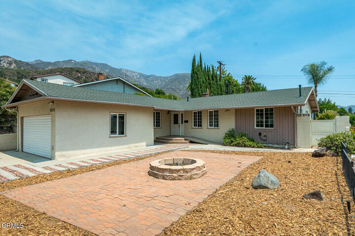 Property Photo: 5020 Zoe Anne Way CA 91214