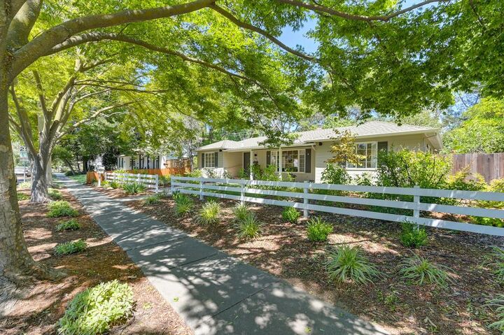 Property Photo:  620 B Street  CA 95616 