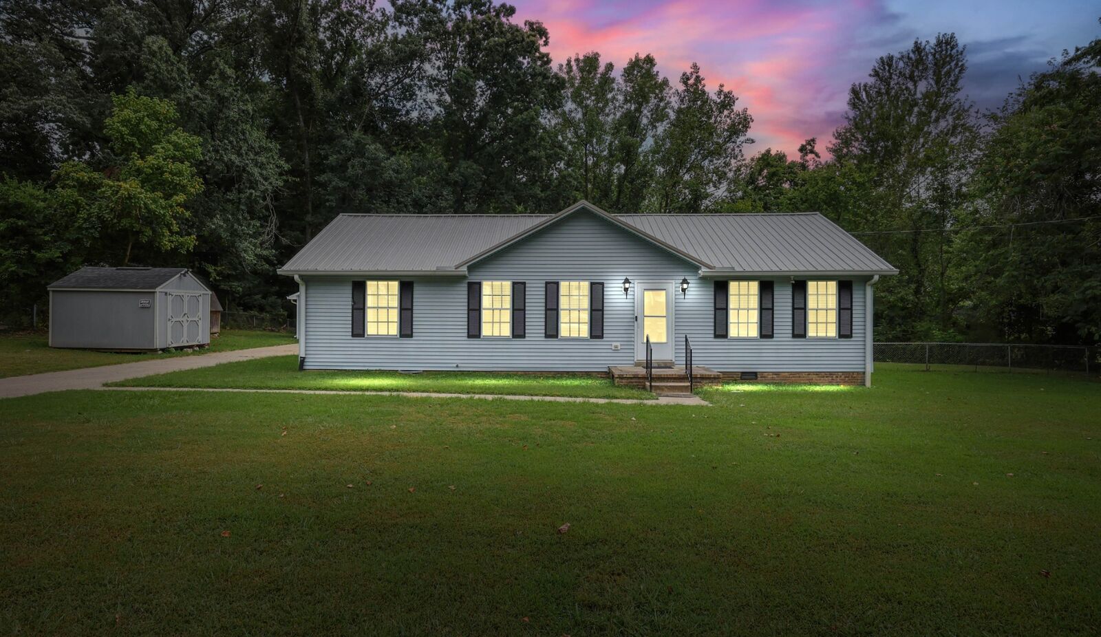 Property Photo:  148 Lexington Dr  TN 37042 