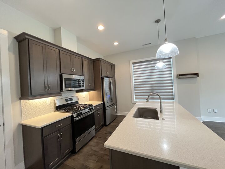 Property Photo:  510 Vernon Cir  TN 37209 