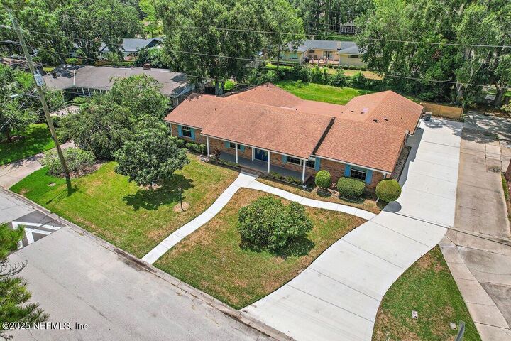 Property Photo:  6870 La Loma Drive  FL 32217 