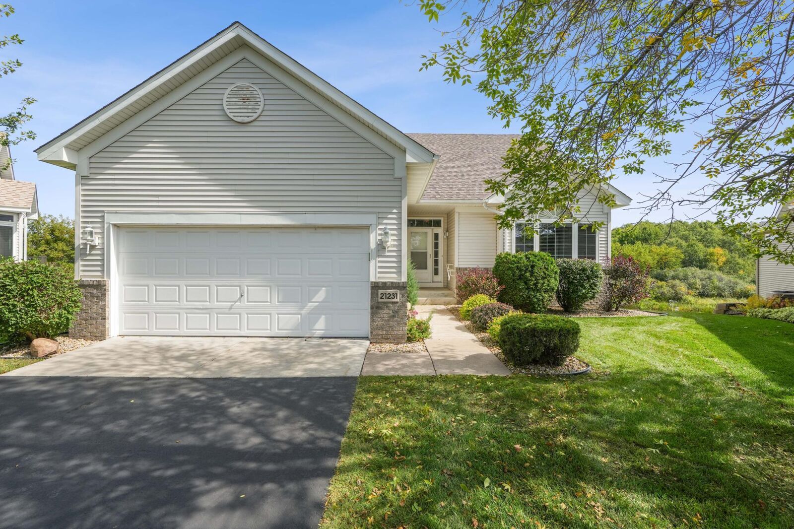Property Photo:  21231 Pasofino Circle N  MN 55025 