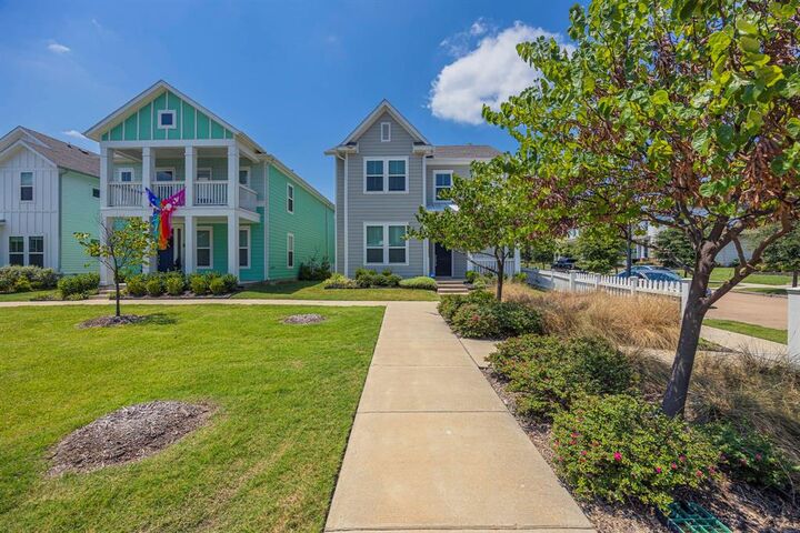 Property Photo: 3602 Strasbourg Mews TX 75236