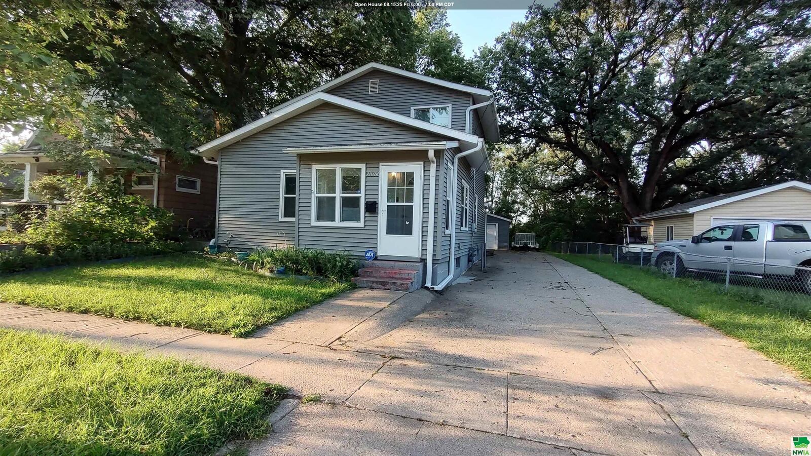 Property Photo:  2804 3rd St.  IA 51105 