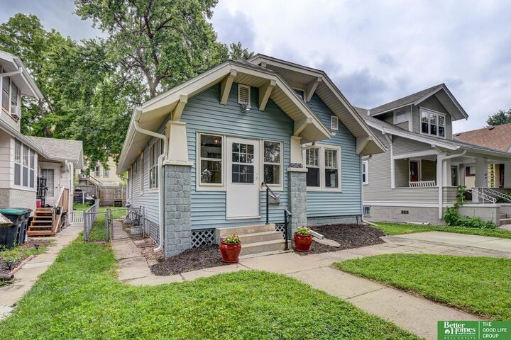 Property Photo:  629 N 42nd Street  NE 68131 