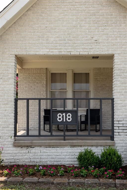 Property Photo:  818 NW Eubanks Street  OK 73118 