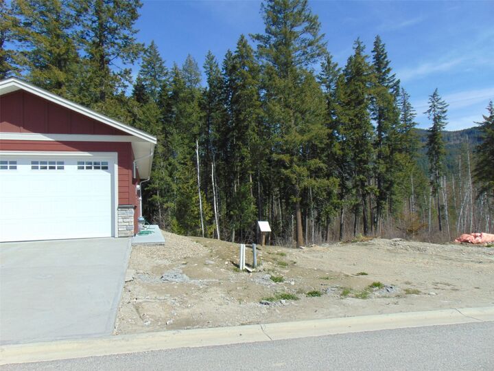 Property Photo:  2715 Golf Course Drive 17  BC V0E 1H1 