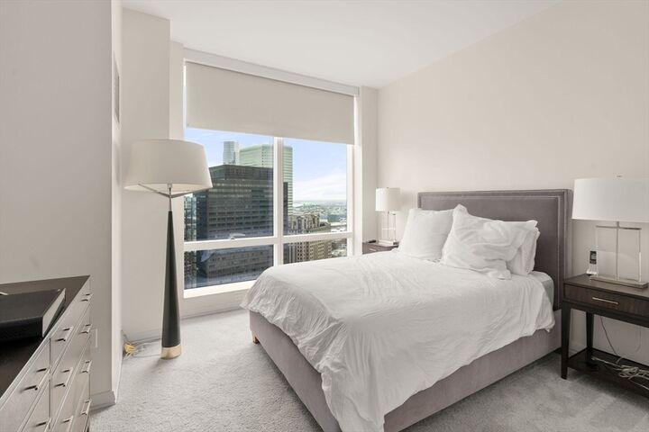 Property Photo:  1 Franklin St 3609  MA 02110 