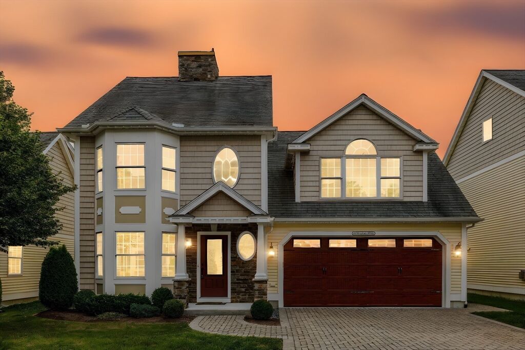 Property Photo: 9 Cheshire Ln 9 MA 01876
