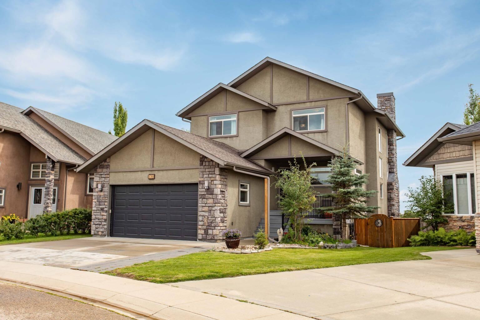 Property Photo: 131 Isherwood Close AB T4R 0B5