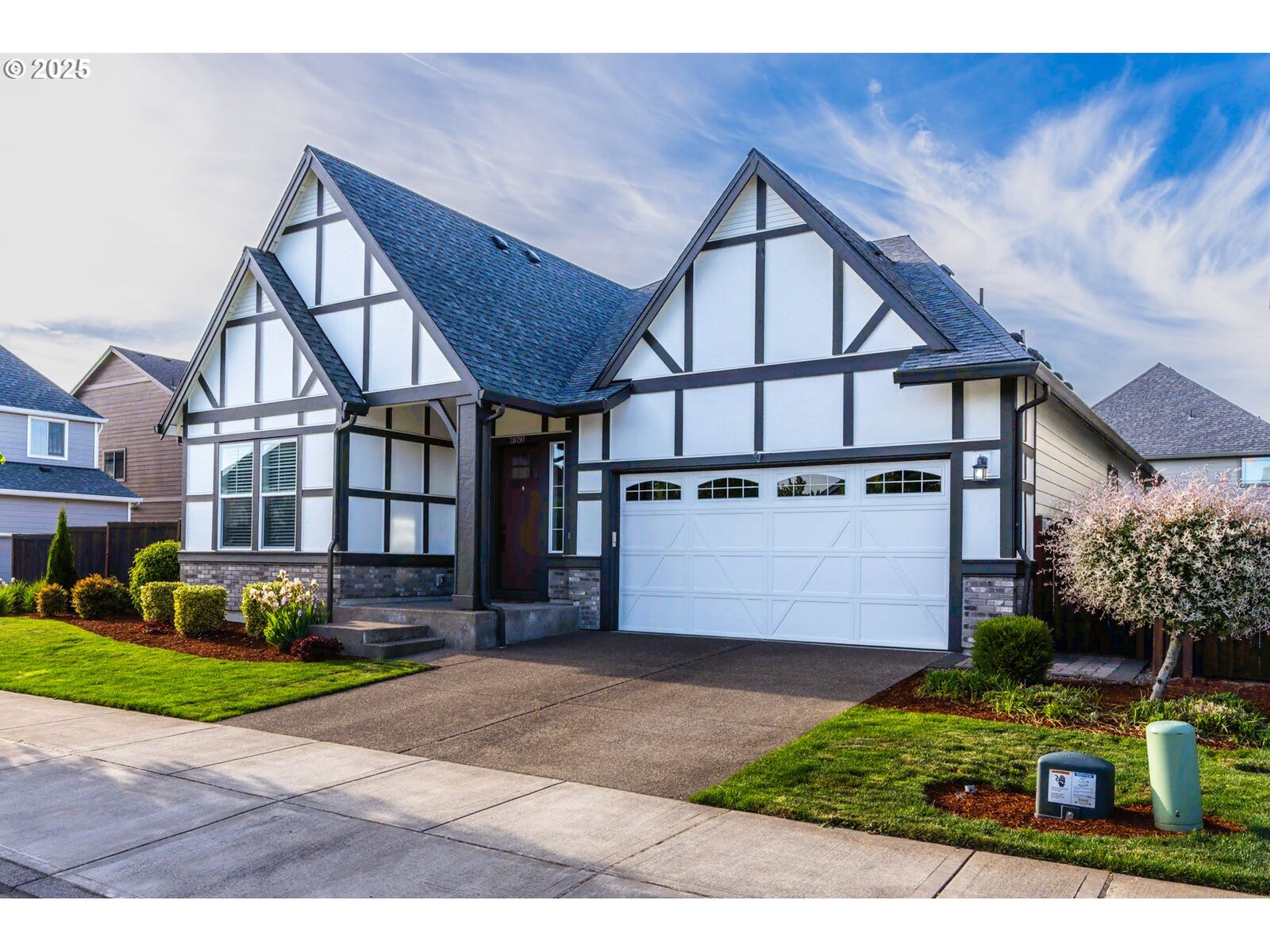 Property Photo:  28797 NW Shaddon St  OR 97133 