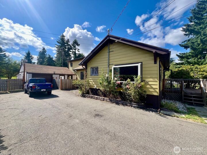 Property Photo: 7806 Beverly Boulevard WA 98203