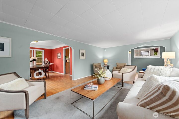 Property Photo:  5735  25th Avenue NE  WA 98105 