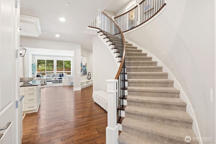 Property Photo:  22131 SE 1st Place  WA 98074 