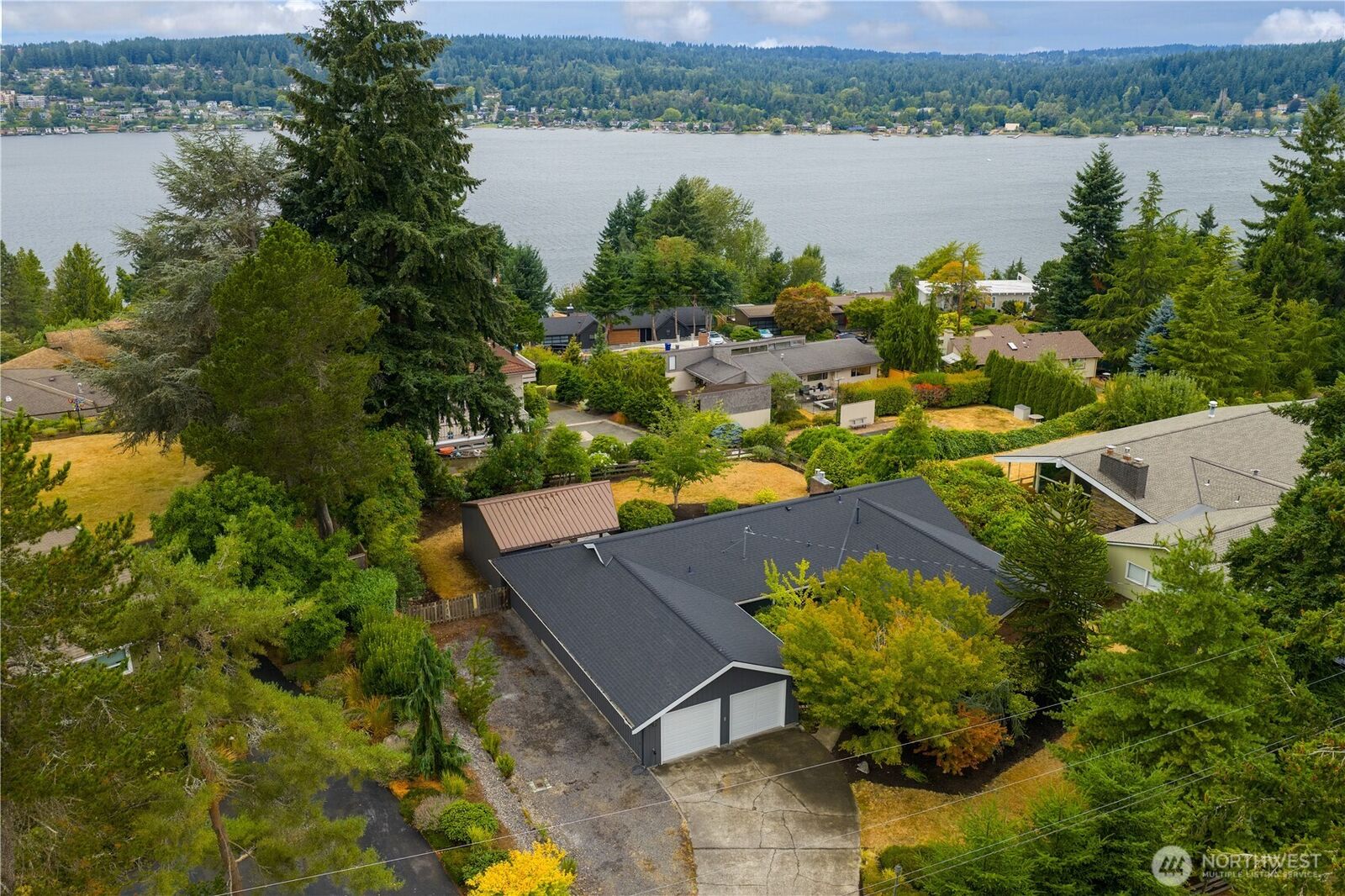 Property Photo:  15629  62nd Place NE  WA 98028 