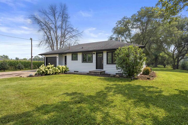 7340 Woodenshoe Road  Neenah WI 54956 photo