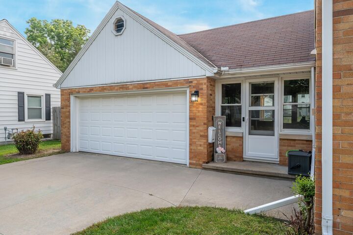 Property Photo:  2119 N Division Street  WI 54911 