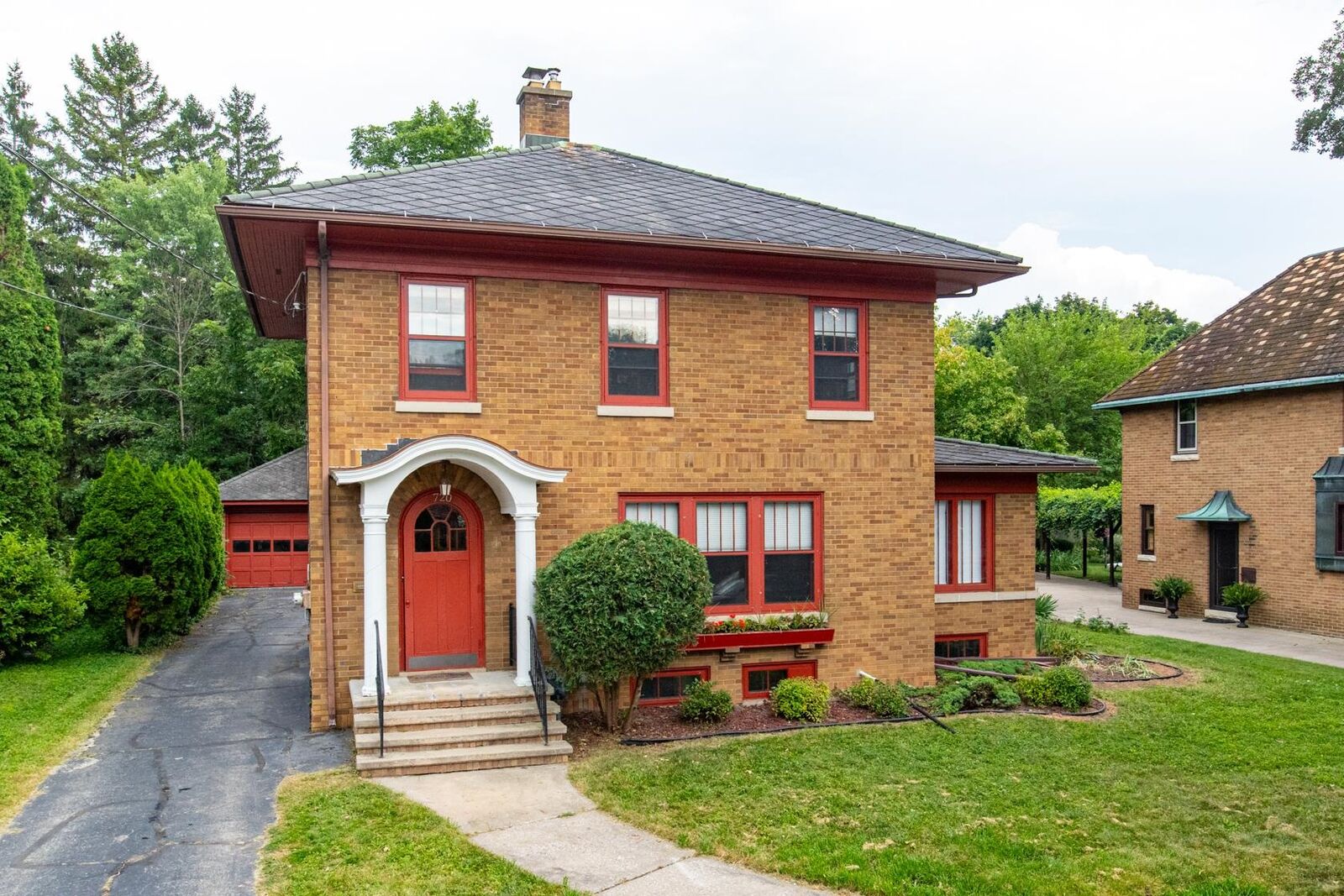 Property Photo:  720 S Summit Street  WI 54914 