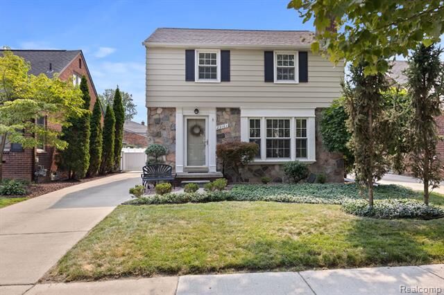 23161 Cromwell Street  Dearborn MI 48128 photo