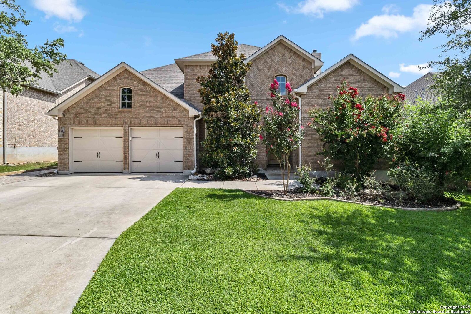 Property Photo: 8910 Azalea Pointe TX 78255