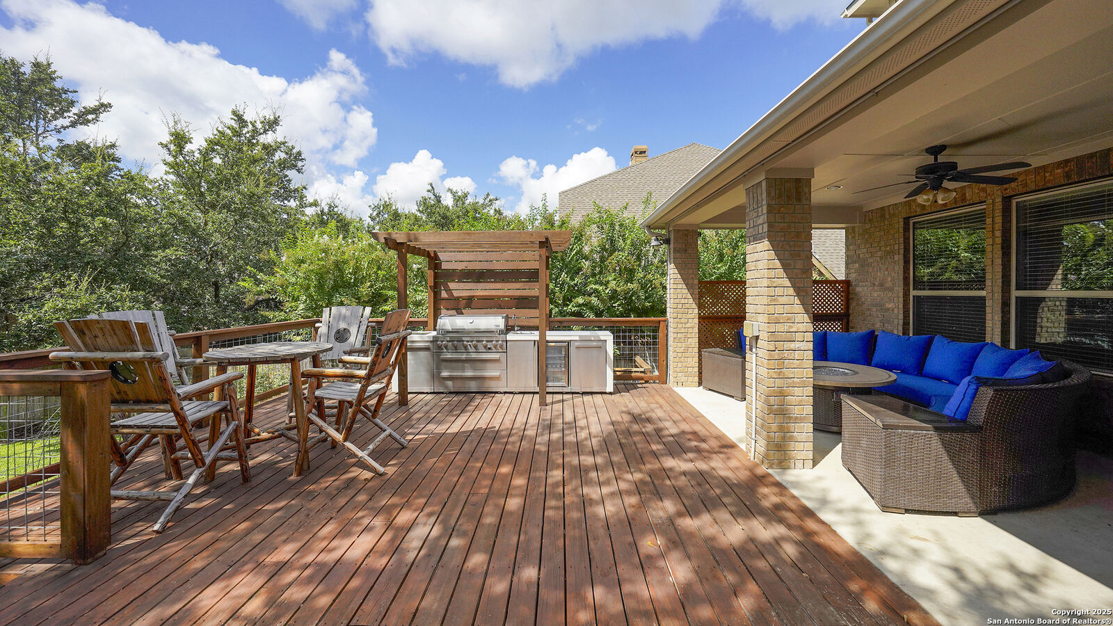 Property Photo:  8910 Azalea Pointe  TX 78255 