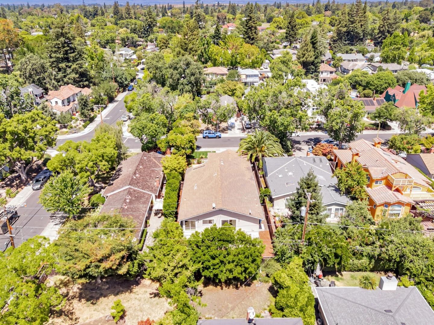Property Photo:  3210 South Court  CA 94306 